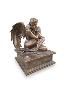 Urn for ashes ‘Angel of Comfort’ in various colours